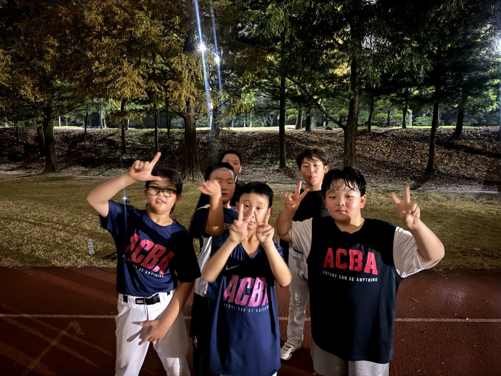 야외 스프린트 측정을 마친 ACBA 선수들